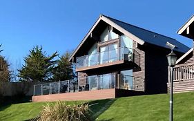 Trevone House With Hot Tub On Retallack Resort